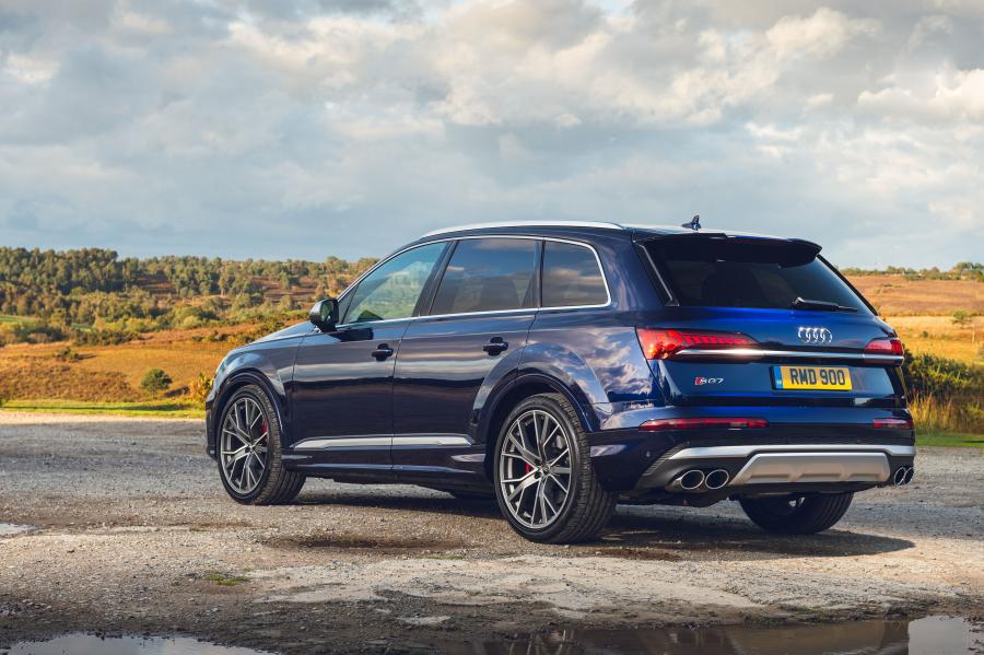  Audi SQ7 TDI (4M) 2019 года  (UK) (фото 16 из 46)